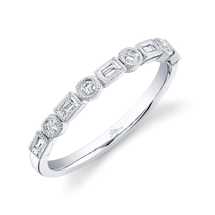 14k White Gold Round and Baguette Style Diamond Ring